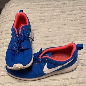 Nike Roshes
